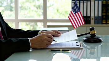 美国代孕法律体系深度解析：父母权利、合同规范与州法律差异（2025 最新版） - 安维纳ANVINO